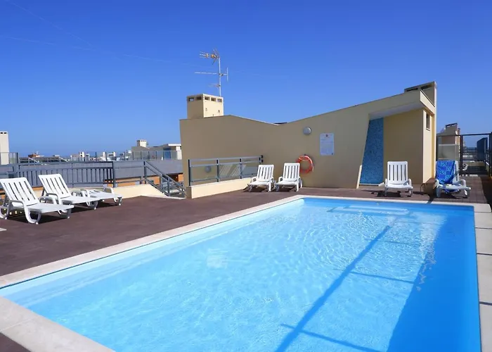 Rooftop Pool, 200M From Sea, City Center