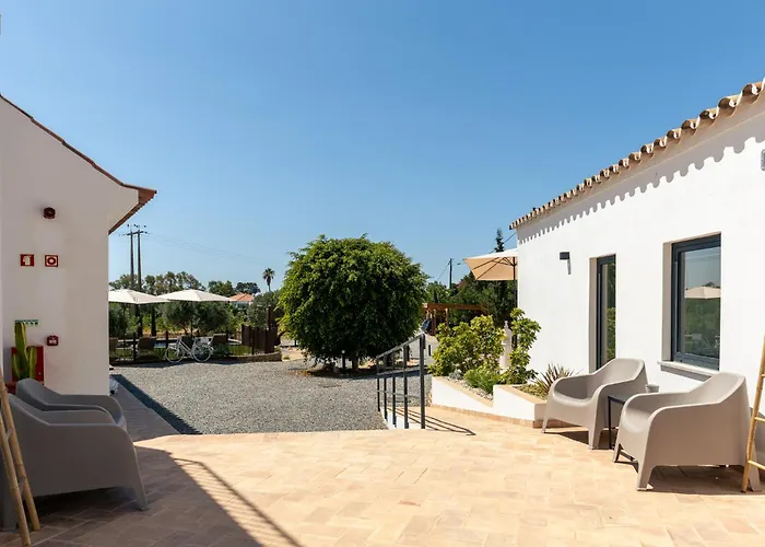 Alfarrobeiras Nature -Agroturismo