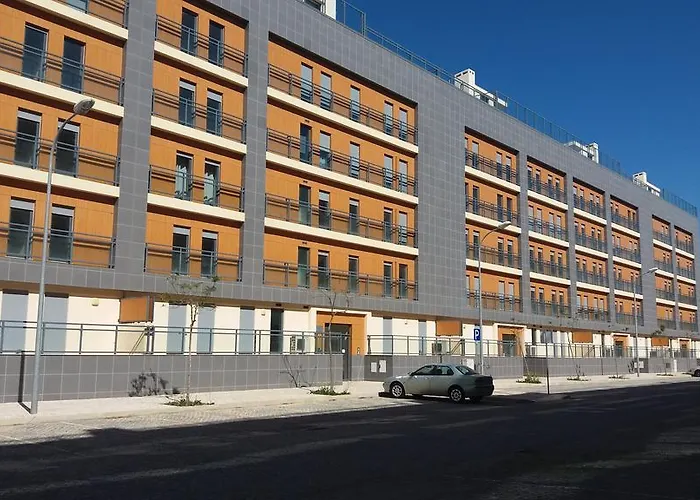 Apartamento Novo Com Piscina Olhao